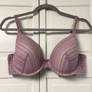 Victoria's Secret Lined Perfect Coverage Bra in Lilac Lace - Size 38C